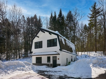 28 Cook Rd, Southampton, Massachusetts, 3 Bedrooms Bedrooms, 7 Rooms Rooms,2 BathroomsBathrooms,Residential,For Sale,Cook Rd,73481731