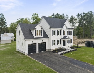 10 Demi Way, Taunton, Massachusetts, 4 Bedrooms Bedrooms, 7 Rooms Rooms,2.5 BathroomsBathrooms,Residential,For Sale,Demi Way,73522835