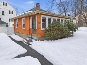 469 Loring Ave, Salem, Massachusetts, 1 Bedroom Bedrooms, 4 Rooms Rooms,2 BathroomsBathrooms,Residential,For Sale,Loring Ave,73484368 469 Loring Ave, Salem, Massachusetts, 1 Bedroom Bedrooms, 4 Rooms Rooms,2 BathroomsBathrooms,Residential,For Sale,Loring Ave,73484368