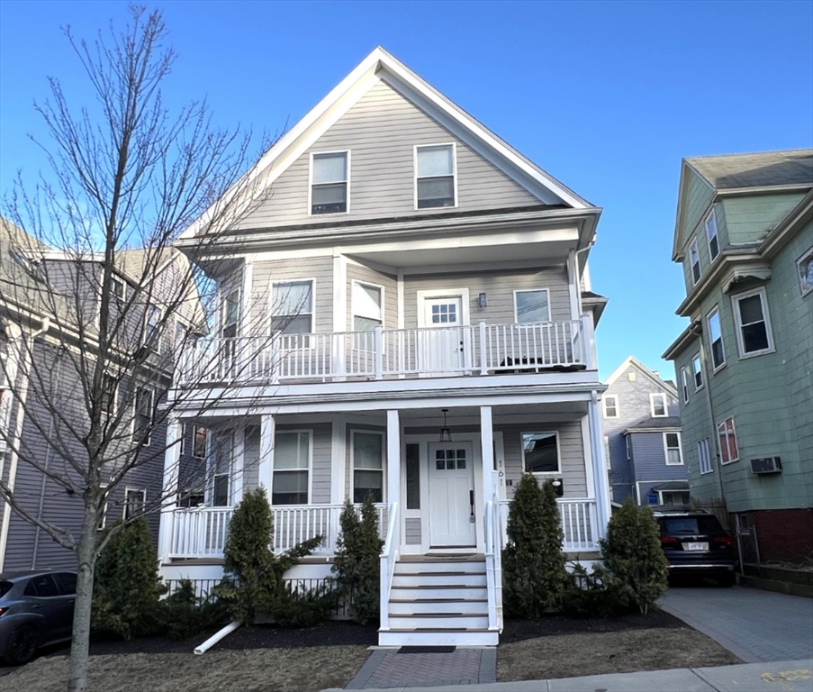 161 Lowell St, Somerville, Massachusetts, 3 Bedrooms Bedrooms, 7 Rooms Rooms,2.5 BathroomsBathrooms,Residential,For Sale,Lowell St,73476808