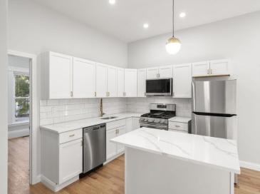 531 East 5th Street, Boston, Massachusetts, 5 Bedrooms Bedrooms, 6 Rooms Rooms,2 BathroomsBathrooms,Residential Lease,For Rent,East 5th Street,73481834