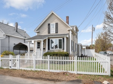 43 W 5th Ave, Lowell, Massachusetts, 3 Bedrooms Bedrooms, 7 Rooms Rooms,1 BathroomBathrooms,Residential,For Sale,W 5th Ave,73505423