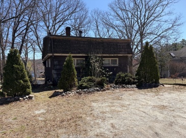 133 Lakeshore Dr, Blackstone, Massachusetts, 2 Bedrooms Bedrooms, 8 Rooms Rooms,2.5 BathroomsBathrooms,Residential,For Sale,Lakeshore Dr,73500822
