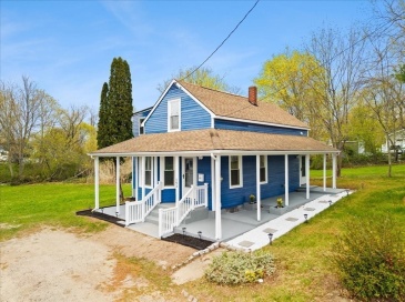 193 Linden St, Swansea, Massachusetts, 3 Bedrooms Bedrooms, 6 Rooms Rooms,1.5 BathroomsBathrooms,Residential,For Sale,Linden St,73510769 193 Linden St, Swansea, Massachusetts, 3 Bedrooms Bedrooms, 6 Rooms Rooms,1.5 BathroomsBathrooms,Residential,For Sale,Linden St,73510769