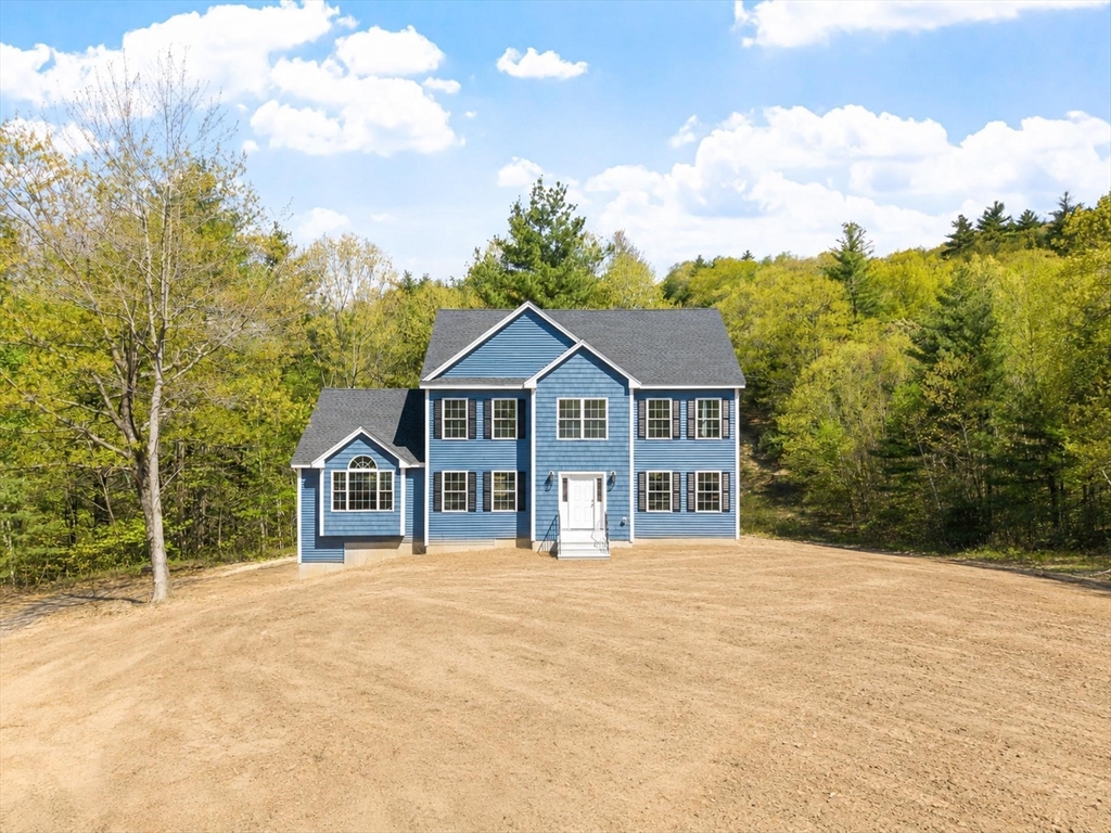 22 Benoit Road, Pelham, New Hampshire, 4 Bedrooms Bedrooms, 10 Rooms Rooms,2.5 BathroomsBathrooms,Residential,For Sale,Benoit Road,73522821