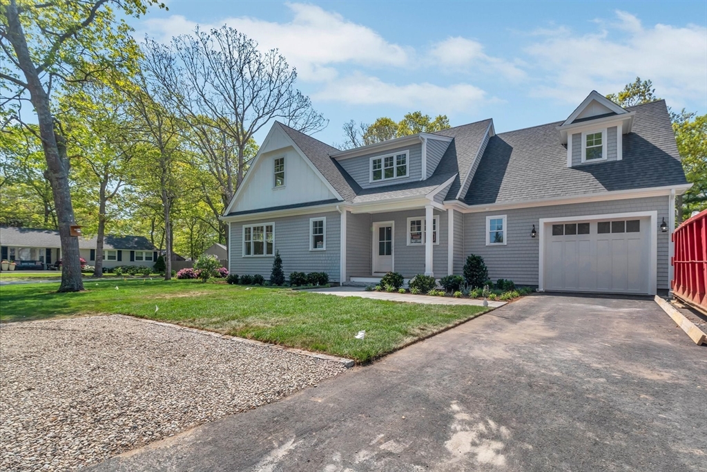 49 Striper Ln, Falmouth, Massachusetts, 4 Bedrooms Bedrooms, 8 Rooms Rooms,3.5 BathroomsBathrooms,Residential,For Sale,Striper Ln,73522906
