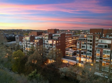975 Memorial Drive, Cambridge, Massachusetts, 3 Bedrooms Bedrooms, 7 Rooms Rooms,2.5 BathroomsBathrooms,Residential,For Sale,Memorial Drive,73516225