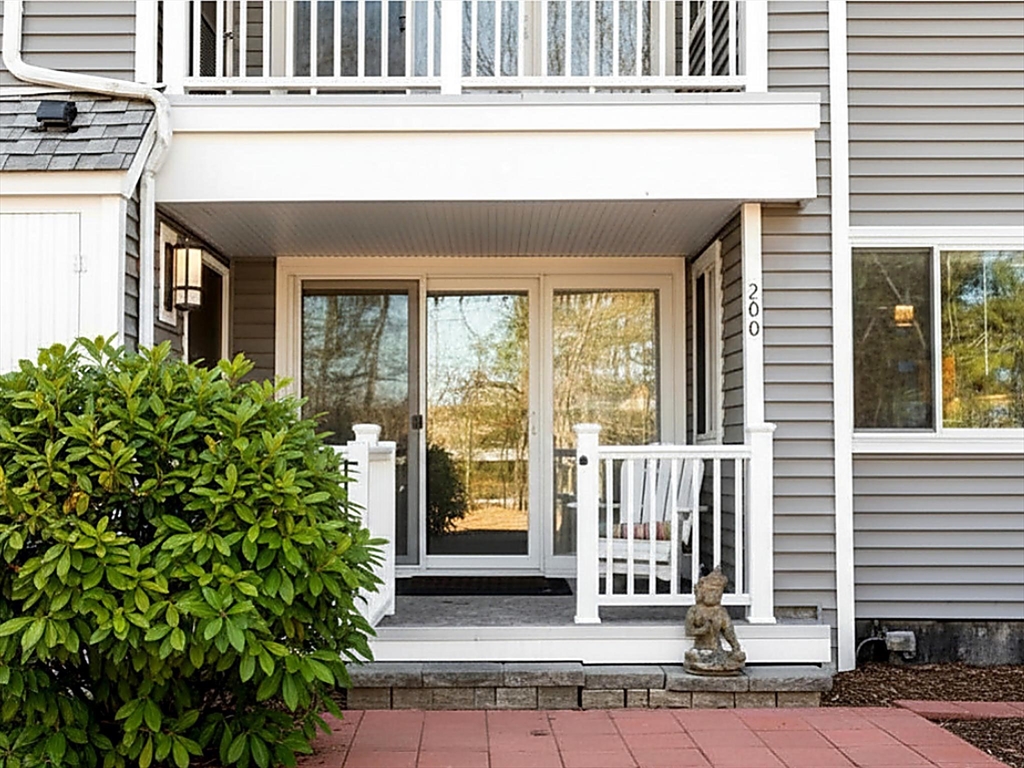 255 North Rd, Chelmsford, Massachusetts, 2 Bedrooms Bedrooms, 5 Rooms Rooms,2 BathroomsBathrooms,Residential,For Sale,North Rd,73499288