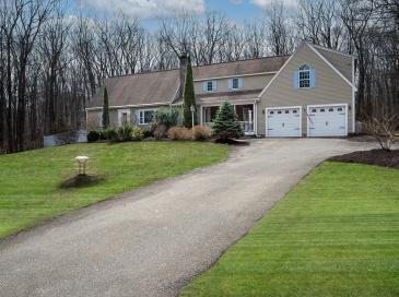 4 Rollingwoods Rd, Hubbardston, Massachusetts, 3 Bedrooms Bedrooms, 9 Rooms Rooms,3.5 BathroomsBathrooms,Residential,For Sale,Rollingwoods Rd,73494307 4 Rollingwoods Rd, Hubbardston, Massachusetts, 3 Bedrooms Bedrooms, 9 Rooms Rooms,3.5 BathroomsBathrooms,Residential,For Sale,Rollingwoods Rd,73494307