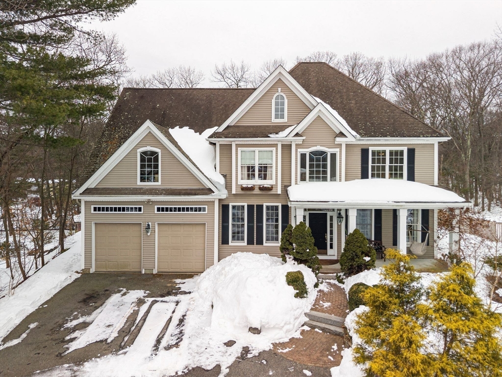 13 Makechnie Rd, Burlington, Massachusetts, 4 Bedrooms Bedrooms, 8 Rooms Rooms,2.5 BathroomsBathrooms,Residential,For Sale,Makechnie Rd,73481237