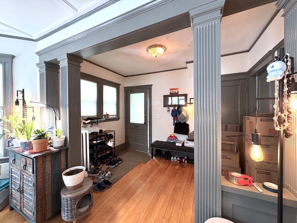 40 Newman Way, Arlington, Massachusetts, 2 Bedrooms Bedrooms, 6 Rooms Rooms,1 BathroomBathrooms,Residential Lease,For Rent,Newman Way,73519577