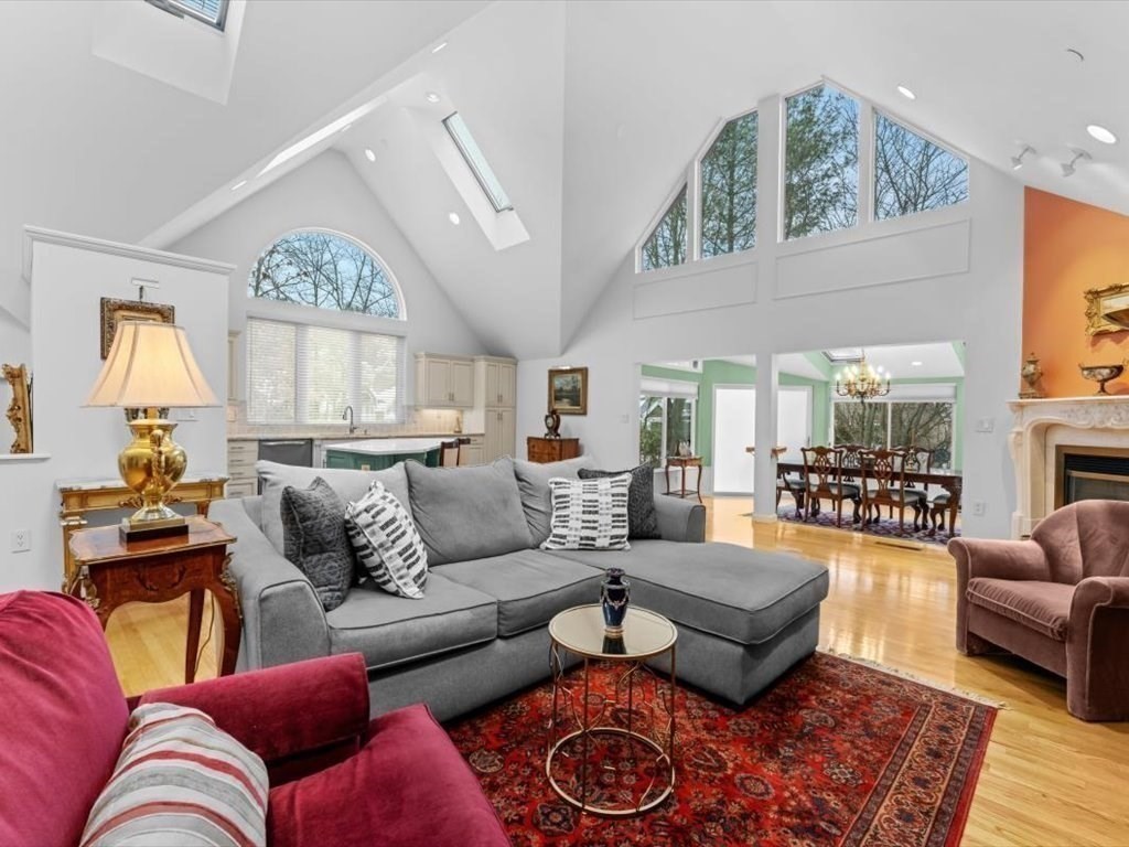 29 Deer Path, Hudson, Massachusetts, 3 Bedrooms Bedrooms, 6 Rooms Rooms,2.5 BathroomsBathrooms,Residential,For Sale,Deer Path,73486214