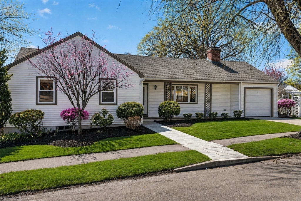 41 Truro Lane, Milton, Massachusetts, 3 Bedrooms Bedrooms, 6 Rooms Rooms,1.5 BathroomsBathrooms,Residential,For Sale,Truro Lane,73509824