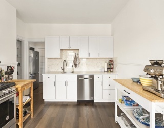 55 Main Street, Somerville, Massachusetts, 4 Bedrooms Bedrooms, 11 Rooms Rooms,2.5 BathroomsBathrooms,Residential Lease,For Rent,Main Street,73522952