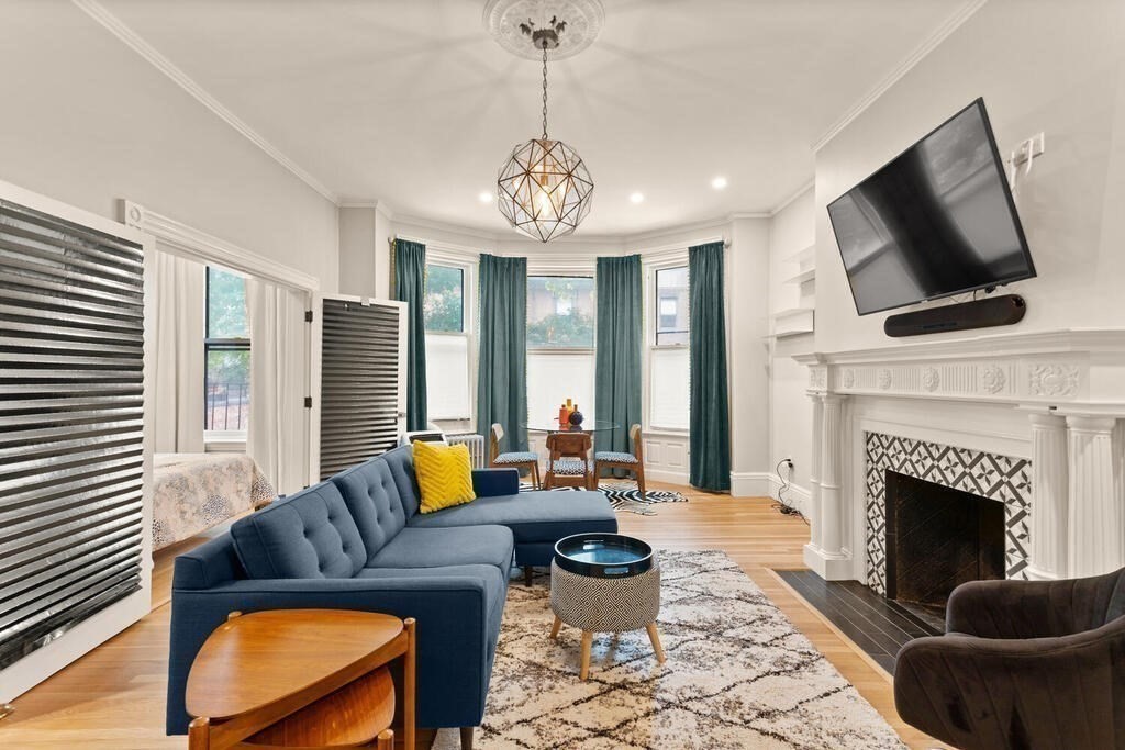 473 Beacon St, Boston, Massachusetts, 1 Bedroom Bedrooms, 3 Rooms Rooms,1 BathroomBathrooms,Residential Lease,For Rent,Beacon St,73523037