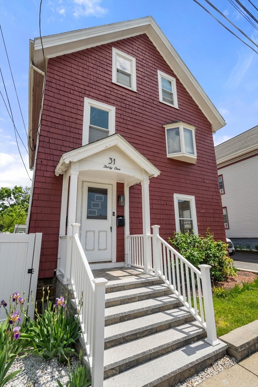 31 Wardwell Ave, Lynn, Massachusetts, 2 Bedrooms Bedrooms, 4 Rooms Rooms,1 BathroomBathrooms,Residential Lease,For Rent,Wardwell Ave,73523044