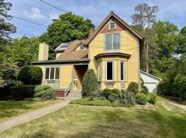 60 Massasoit, Northampton, Massachusetts, 3 Bedrooms Bedrooms, 7 Rooms Rooms,2 BathroomsBathrooms,Residential,For Sale,Massasoit,73523069 60 Massasoit, Northampton, Massachusetts, 3 Bedrooms Bedrooms, 7 Rooms Rooms,2 BathroomsBathrooms,Residential,For Sale,Massasoit,73523069