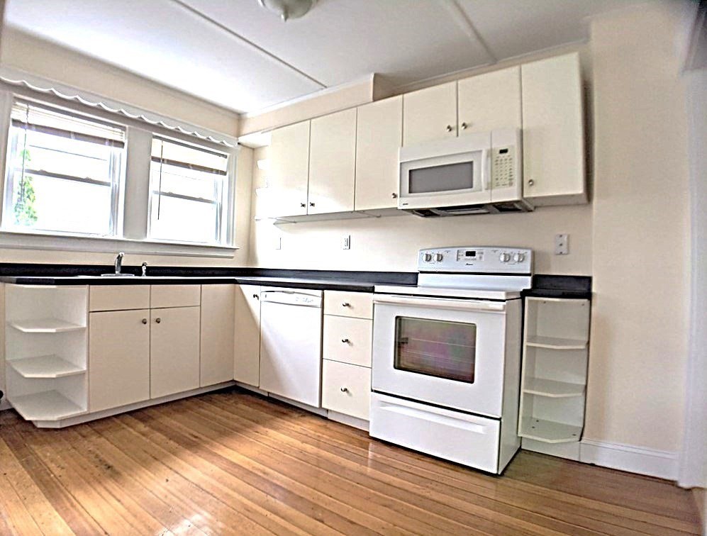 69 First, Medford, Massachusetts, 2 Bedrooms Bedrooms, 5 Rooms Rooms,1 BathroomBathrooms,Residential Lease,For Rent,First,73523091