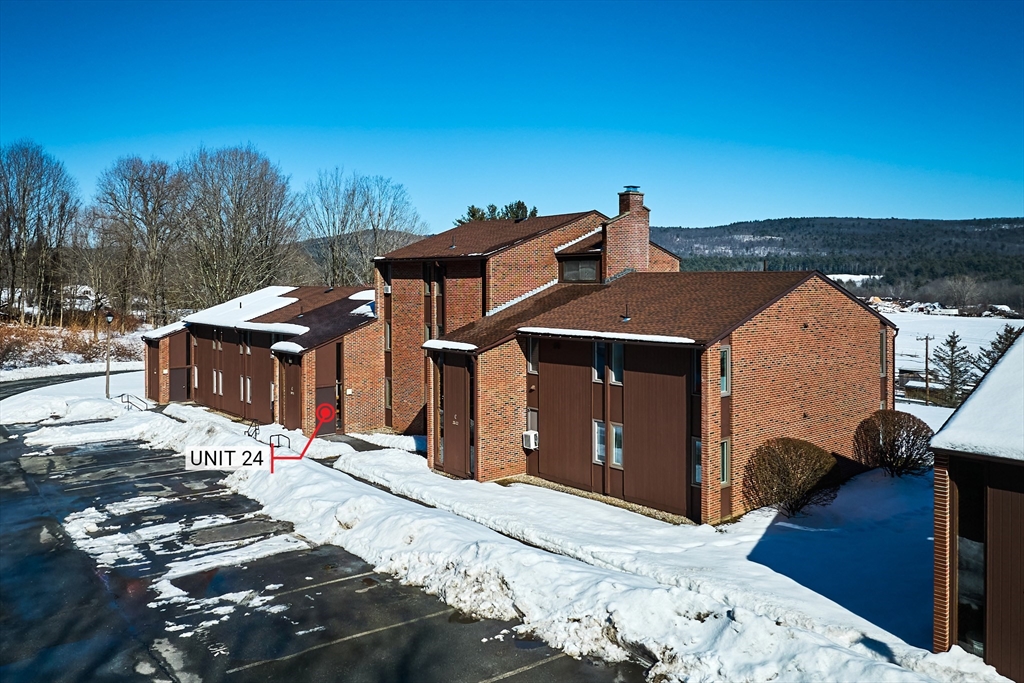 242 N East St., Amherst, Massachusetts, 2 Bedrooms Bedrooms, 5 Rooms Rooms,1 BathroomBathrooms,Residential,For Sale,N East St.,73523109