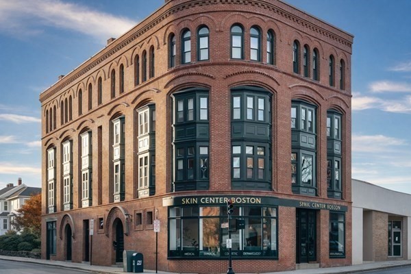 5 Davis Ave, Brookline, Massachusetts, 2 Bedrooms Bedrooms, 4 Rooms Rooms,1.5 BathroomsBathrooms,Residential Lease,For Rent,Davis Ave,73523125