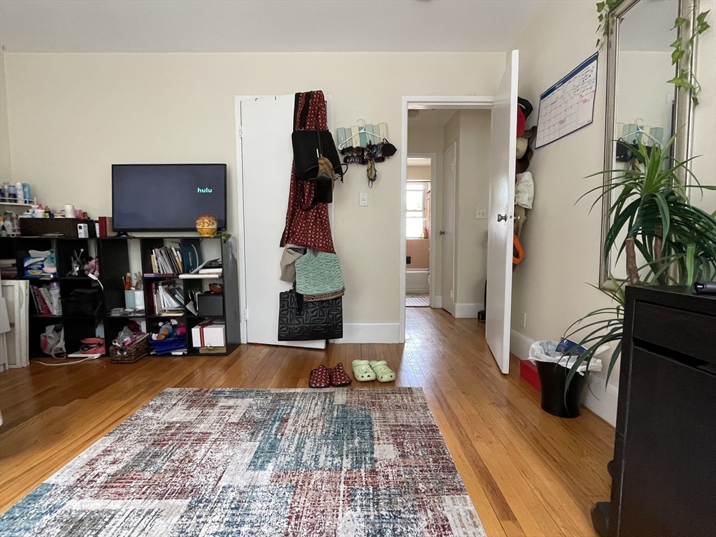 98 Morton St, Boston, Massachusetts, 2 Bedrooms Bedrooms, 4 Rooms Rooms,1 BathroomBathrooms,Residential Lease,For Rent,Morton St,73523139