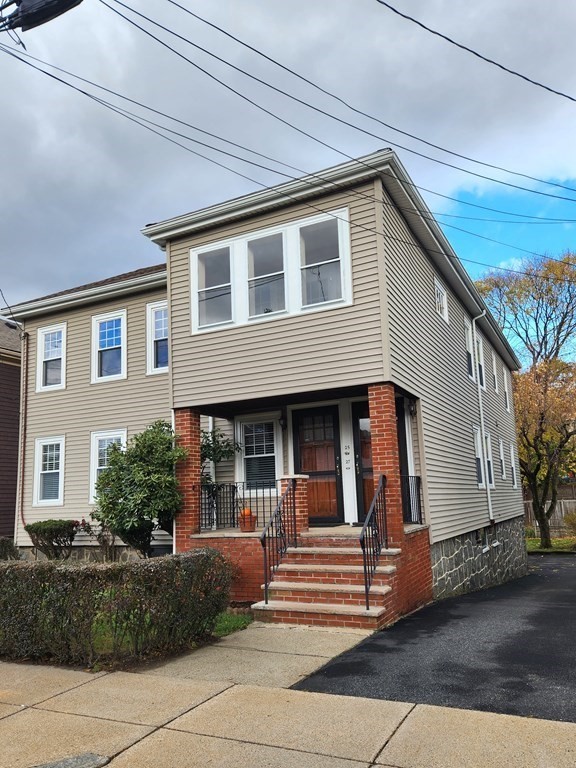 25 Glendower Road, Boston, Massachusetts, 2 Bedrooms Bedrooms, 6 Rooms Rooms,1 BathroomBathrooms,Residential Lease,For Rent,Glendower Road,73523026