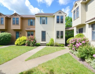 96 Apache Way, Tewksbury, Massachusetts, 2 Bedrooms Bedrooms, 5 Rooms Rooms,1.5 BathroomsBathrooms,Residential Lease,For Rent,Apache Way,73523033
