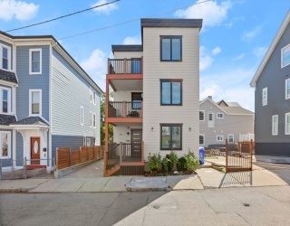 42 Dennis Street, Boston, Massachusetts, 3 Bedrooms Bedrooms, 4 Rooms Rooms,2 BathroomsBathrooms,Residential Lease,For Rent,Dennis Street,73523032