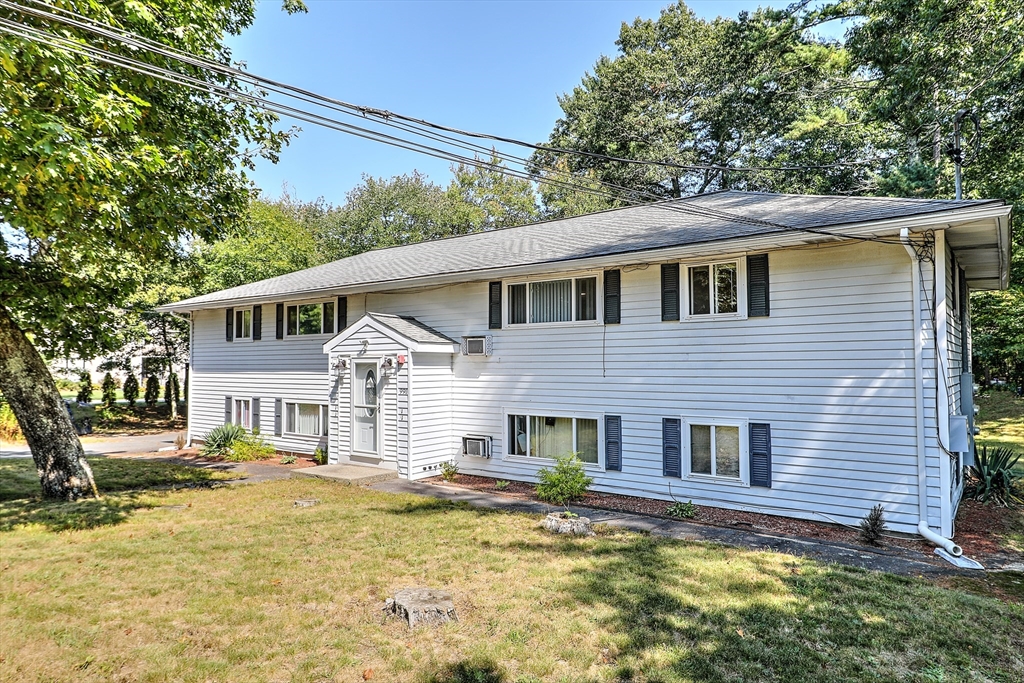 991 Main St, Wareham, Massachusetts, 2 Bedrooms Bedrooms, 4 Rooms Rooms,1 BathroomBathrooms,Residential Lease,For Rent,Main St,73515640