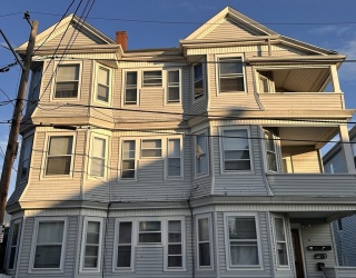 10 Choate, Fall River, Massachusetts, 2 Bedrooms Bedrooms, 5 Rooms Rooms,1 BathroomBathrooms,Residential Lease,For Rent,Choate,73523142