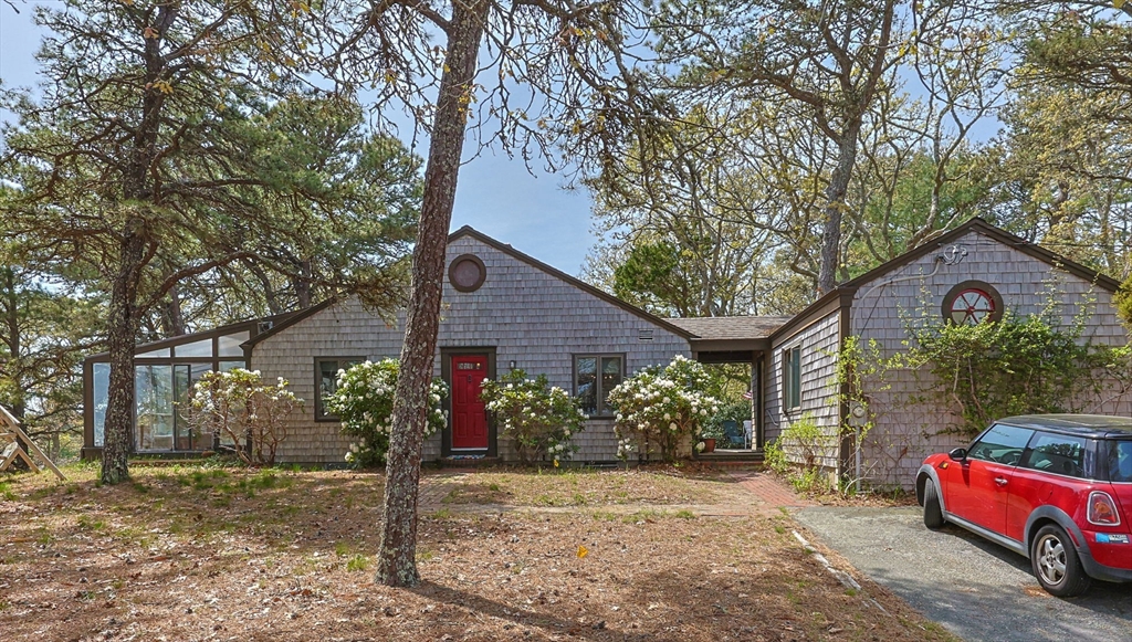 2 Brettwood Rd, Harwich, Massachusetts, 3 Bedrooms Bedrooms, 5 Rooms Rooms,2.5 BathroomsBathrooms,Residential,For Sale,Brettwood Rd,73523153