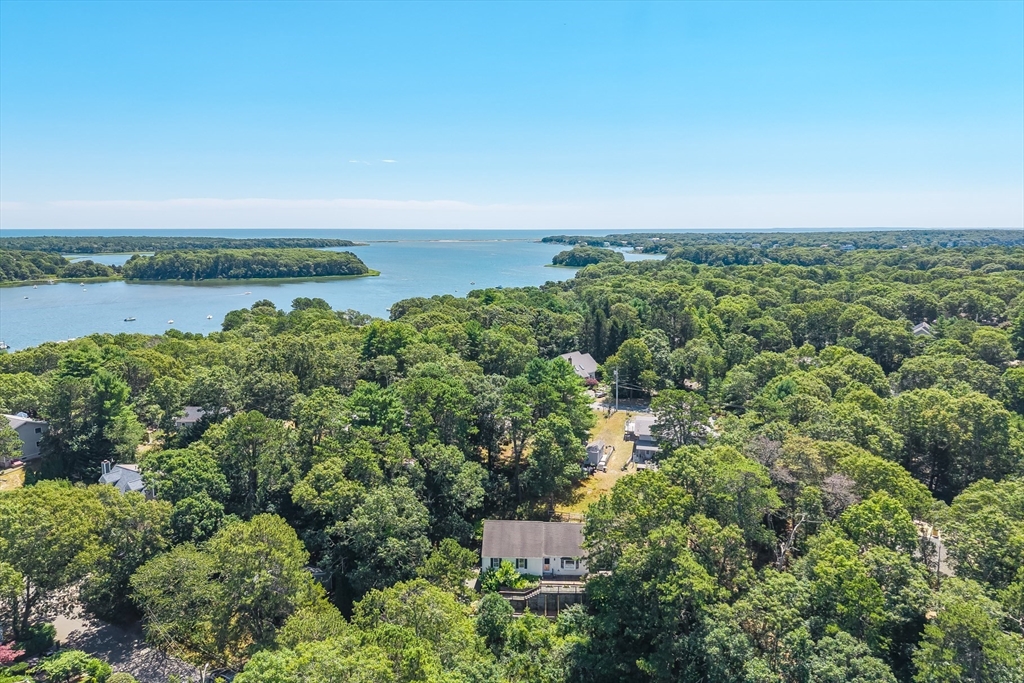 20 Mutiny Way, Mashpee, Massachusetts, 3 Bedrooms Bedrooms, 6 Rooms Rooms,2 BathroomsBathrooms,Residential,For Sale,Mutiny Way,73459681