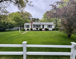 216 Cranberry Ln, Yarmouth, Massachusetts, 2 Bedrooms Bedrooms, 6 Rooms Rooms,1 BathroomBathrooms,Residential,For Sale,Cranberry Ln,73523183