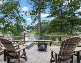 105 Lakeview Street, Southwick, Massachusetts, 3 Bedrooms Bedrooms, 6 Rooms Rooms,2 BathroomsBathrooms,Residential,For Sale,Lakeview Street,73523200
