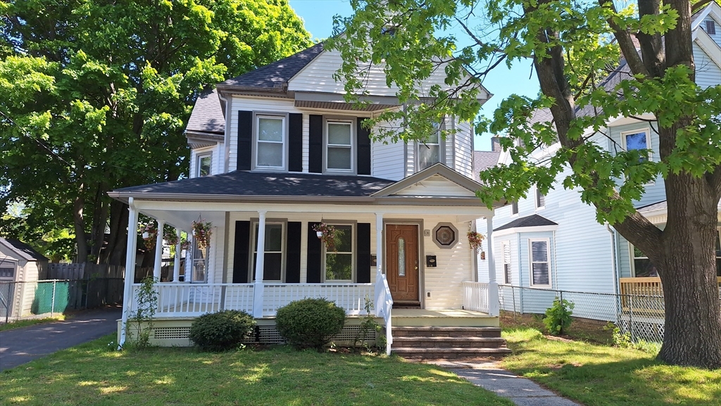 51 View St, Holyoke, Massachusetts, 5 Bedrooms Bedrooms, 11 Rooms Rooms,2 BathroomsBathrooms,Residential Income,For Sale,View St,73523241