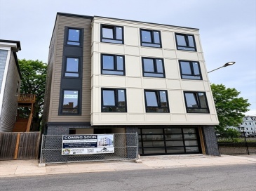 374 Athens Street, Boston, Massachusetts, 2 Bedrooms Bedrooms, 4 Rooms Rooms,2 BathroomsBathrooms,Residential,For Sale,Athens Street,73523276