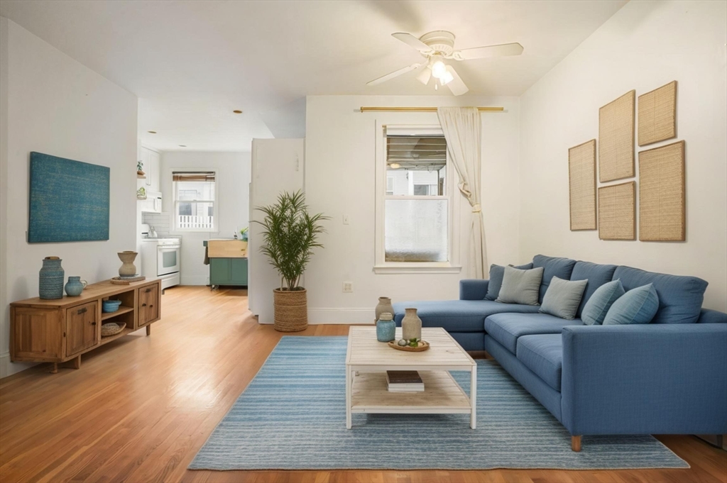 35 Story St, Boston, Massachusetts, 1 Bedroom Bedrooms, 3 Rooms Rooms,1 BathroomBathrooms,Residential Lease,For Rent,Story St,73522045