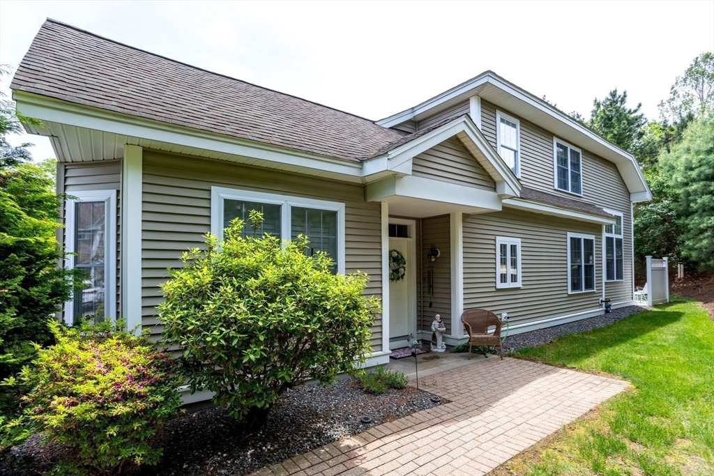 502 Linwood, Clinton, Massachusetts, 4 Bedrooms Bedrooms, 7 Rooms Rooms,2.5 BathroomsBathrooms,Residential,For Sale,Linwood,73523334