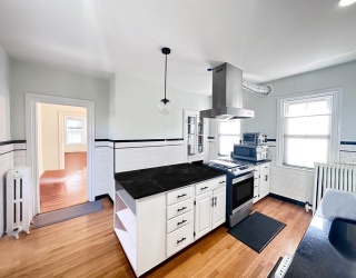 83 Thorndike Street, Cambridge, Massachusetts, 4 Bedrooms Bedrooms, 8 Rooms Rooms,3 BathroomsBathrooms,Residential Lease,For Rent,Thorndike Street,73523357