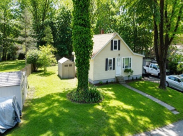 32 Birch Rd, Natick, Massachusetts, 3 Bedrooms Bedrooms, 6 Rooms Rooms,1 BathroomBathrooms,Residential,For Sale,Birch Rd,73523388