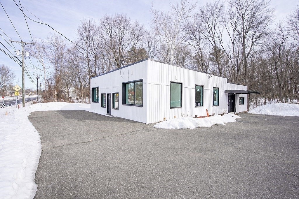 1443 Main St, Agawam, Massachusetts, ,Commercial Sale,For Sale,Main St,73523406