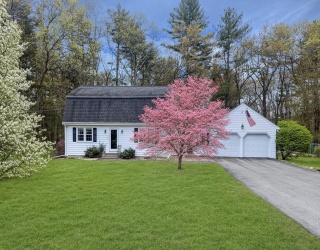 7 Farrwood Dr, Andover, Massachusetts, 4 Bedrooms Bedrooms, 9 Rooms Rooms,2.5 BathroomsBathrooms,Residential,For Sale,Farrwood Dr,73521906