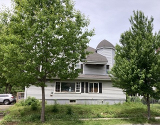 223 Elm, Holyoke, Massachusetts, 6 Bedrooms Bedrooms, 15 Rooms Rooms,4 BathroomsBathrooms,Residential Income,For Sale,Elm,73523434