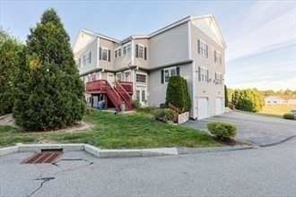 8 Patriot Blvd, Hopkinton, Massachusetts, 2 Bedrooms Bedrooms, 7 Rooms Rooms,2.5 BathroomsBathrooms,Residential,For Sale,Patriot Blvd,73523463