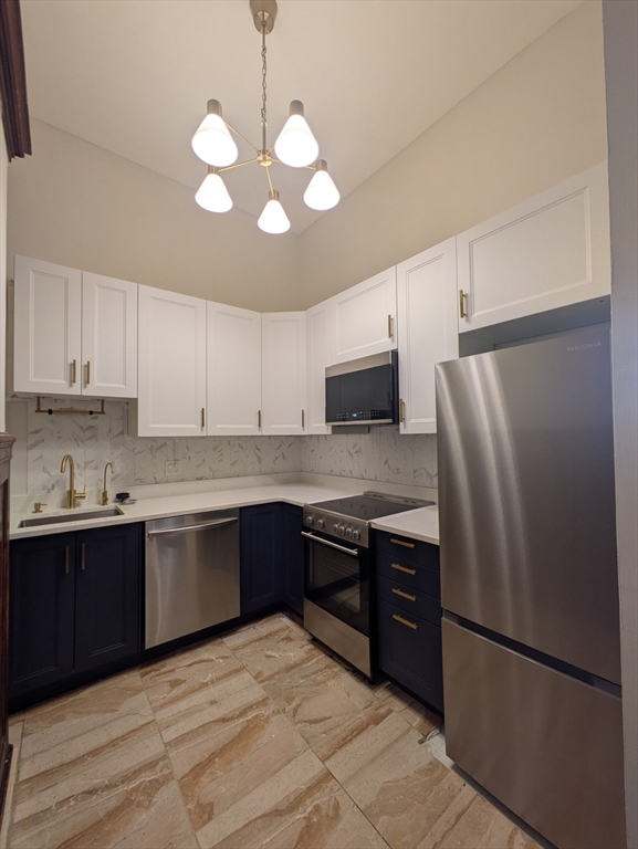 16 Balmoral Street, Andover, Massachusetts, 1 Bedroom Bedrooms, 3 Rooms Rooms,1 BathroomBathrooms,Residential Lease,For Rent,Balmoral Street,73523474
