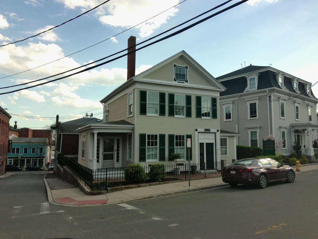 63 Middle, Gloucester, Massachusetts, ,Commercial Lease,For Rent,Middle,73523482