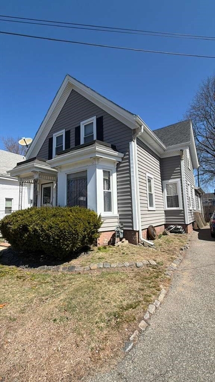 54 Clinton St, Brockton, Massachusetts, 4 Bedrooms Bedrooms, 8 Rooms Rooms,1 BathroomBathrooms,Residential,For Sale,Clinton St,73523498