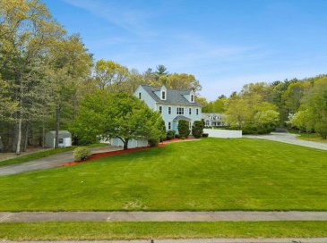 2 Furlong Circle, Lakeville, Massachusetts, 4 Bedrooms Bedrooms, 9 Rooms Rooms,2.5 BathroomsBathrooms,Residential,For Sale,Furlong Circle,73523587