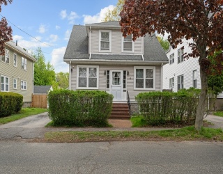 35 Sewall St, Quincy, Massachusetts, 3 Bedrooms Bedrooms, 6 Rooms Rooms,2 BathroomsBathrooms,Residential,For Sale,Sewall St,73518616