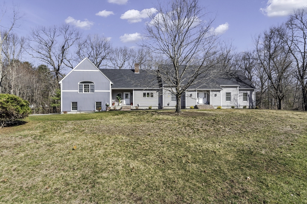 30 Anne Rd, North Andover, Massachusetts, 5 Bedrooms Bedrooms, 11 Rooms Rooms,5 BathroomsBathrooms,Residential,For Sale,Anne Rd,73523648